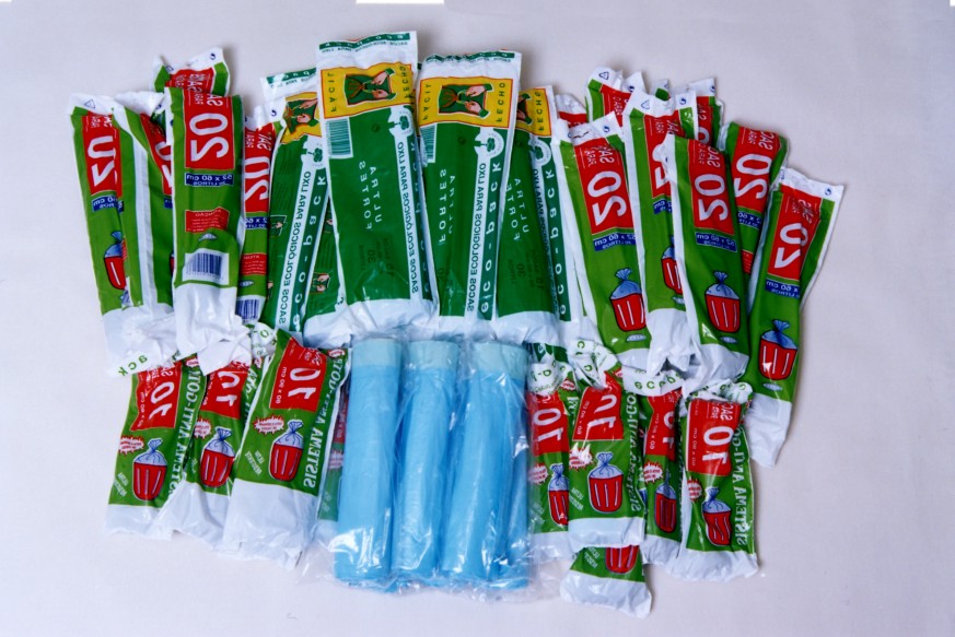 Household refuse sacks (on a roll)
